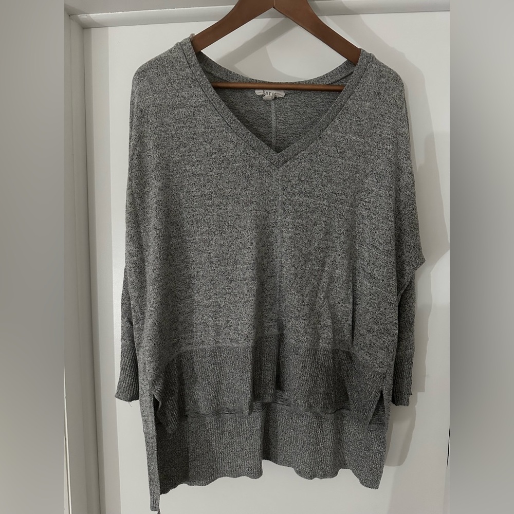 Korye grey v neck sweater